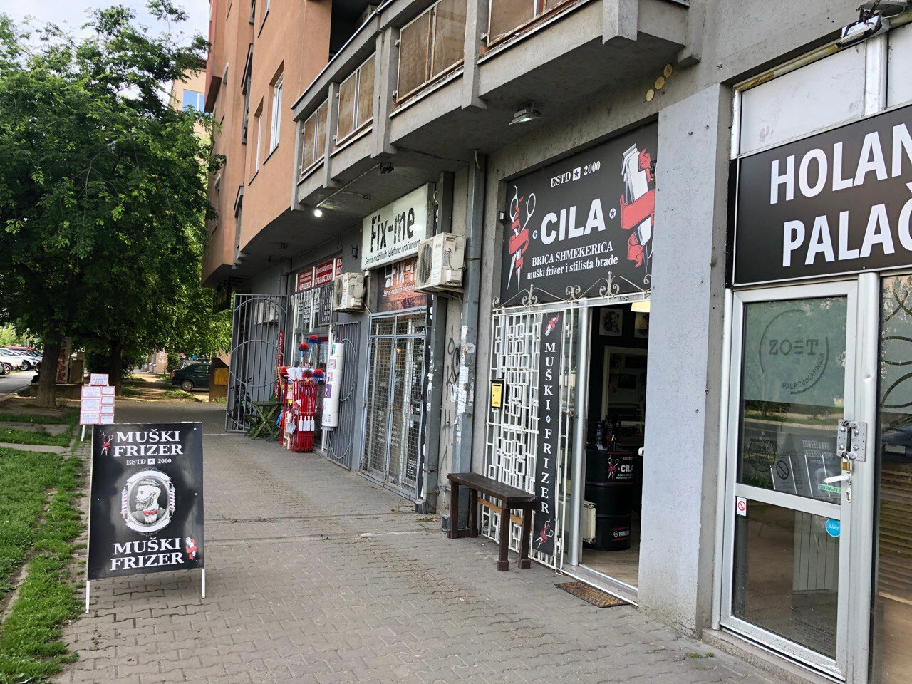 Frizer Cila - Brica Shmekerica