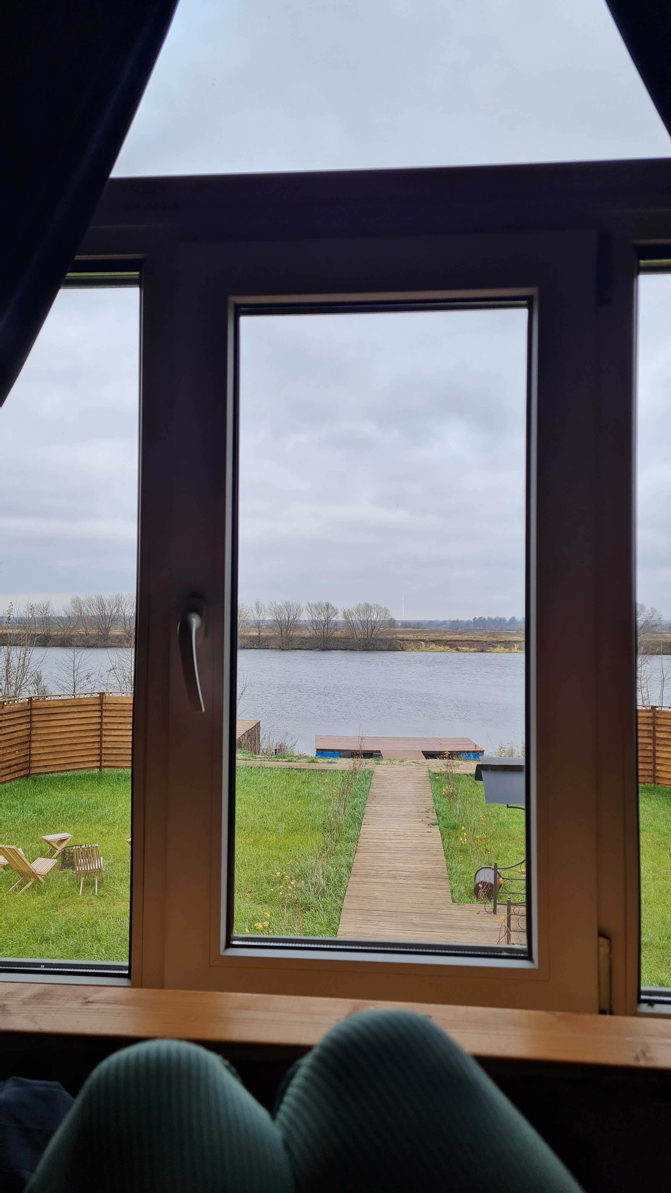 Фото Дом у реки