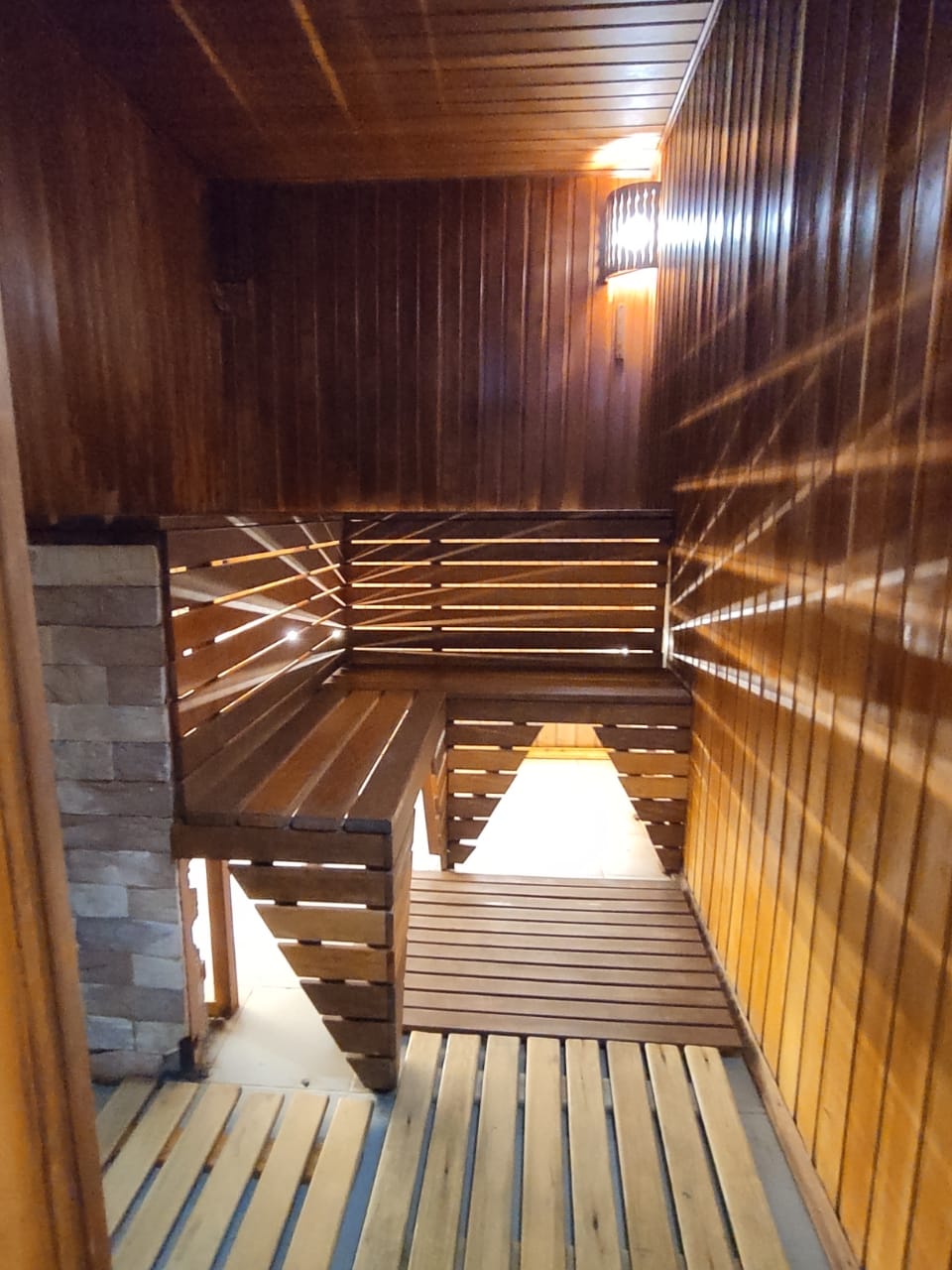 Фото Милана