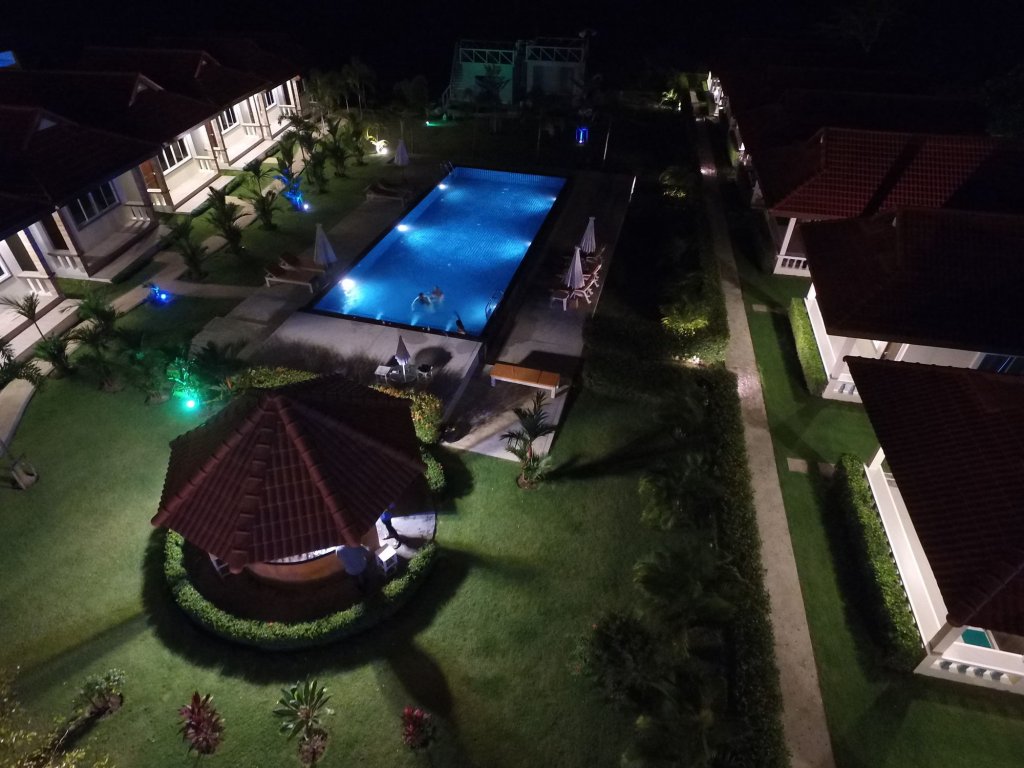 Фото Phuket Airport Villa