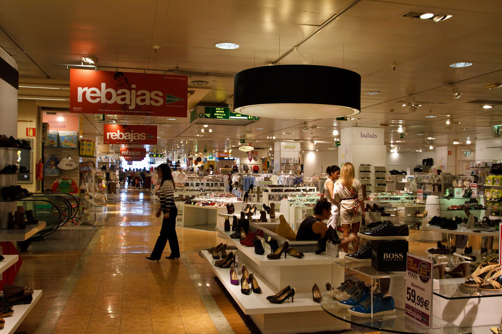 Shopping mall El Corte Inglés, Santa Cruz de Tenerife, photo