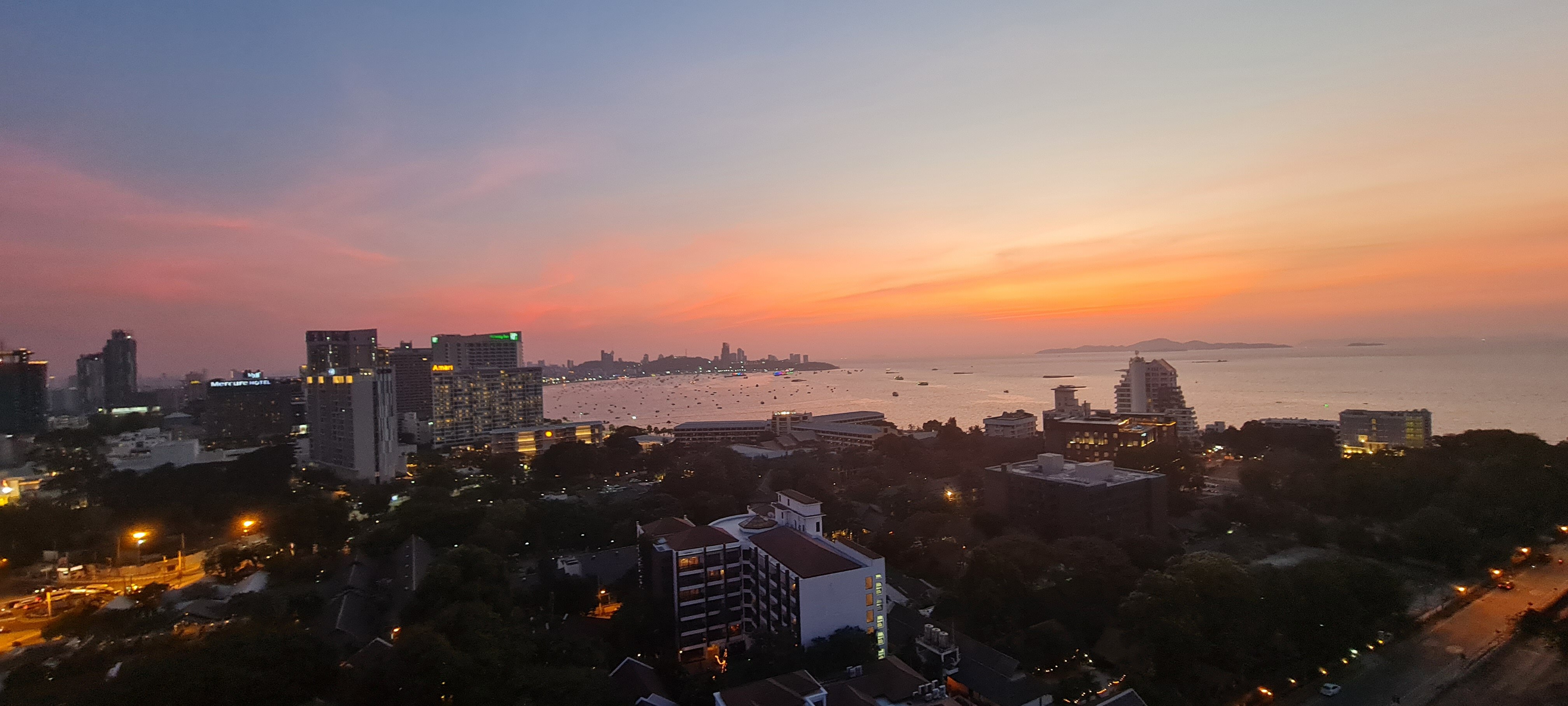 Фото Grande Centre Point Space Pattaya