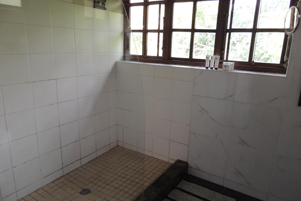 Фото The Brackens Guest House