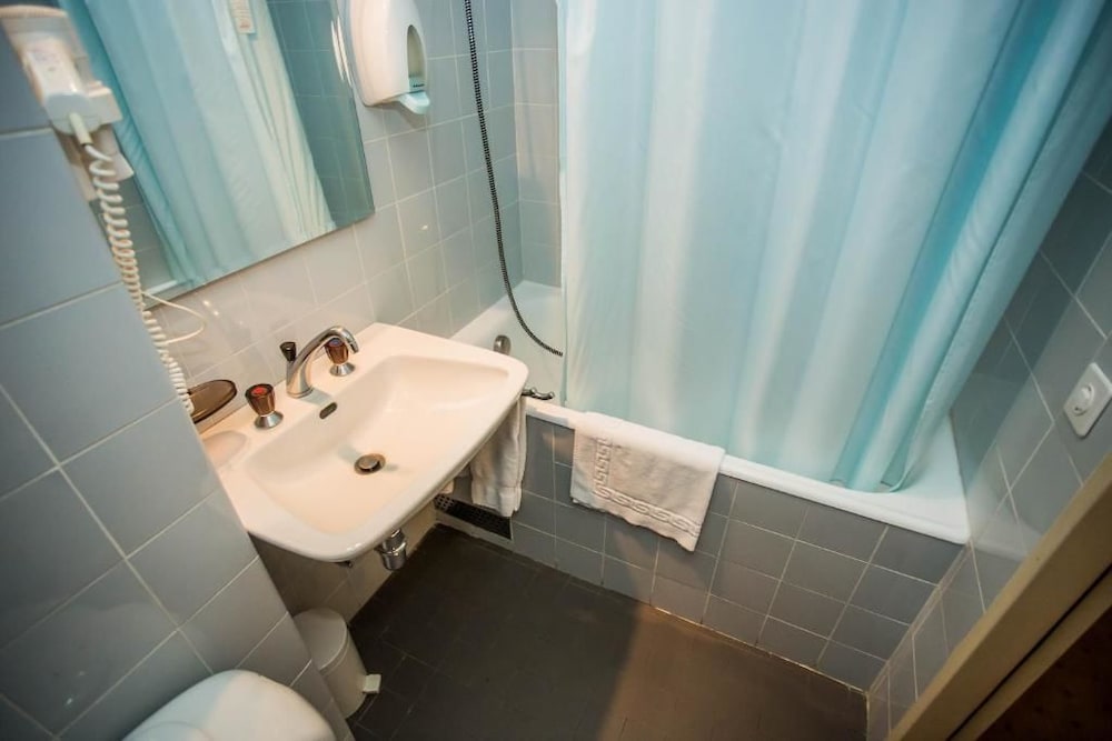 Фото Hotel des Masques