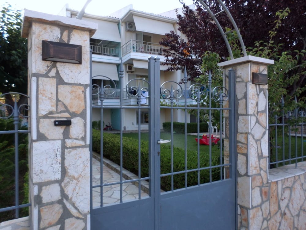 Фото Asfodelos Apartment Hotel