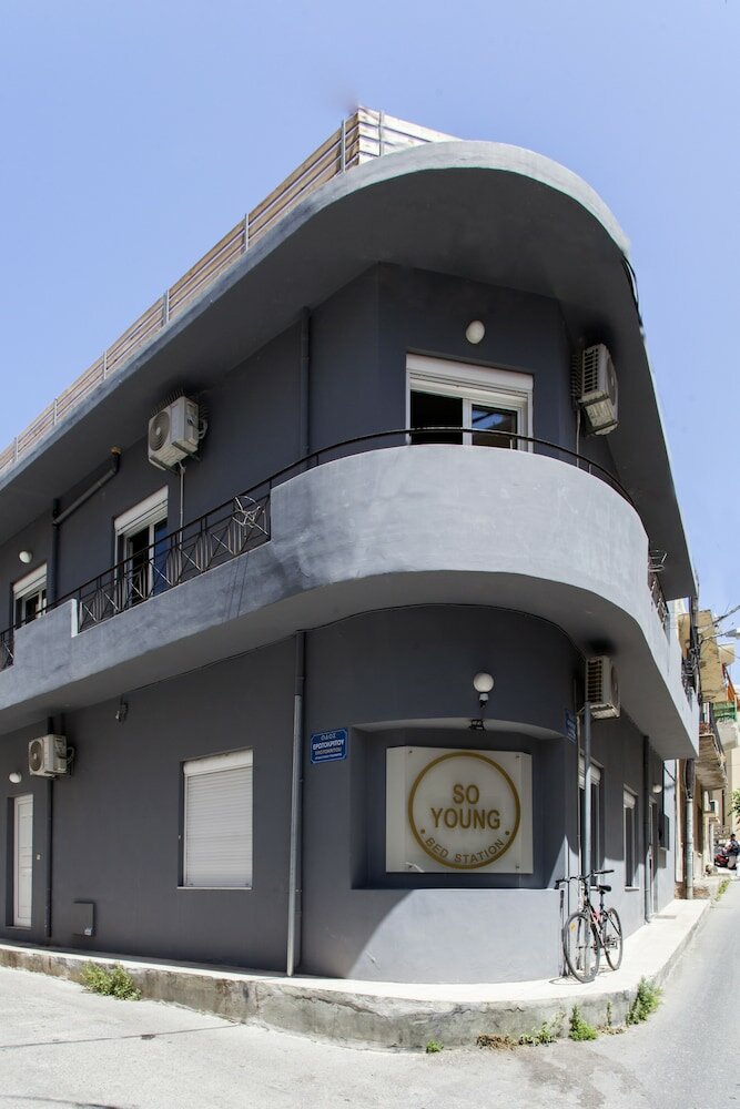 Фото отеля 1