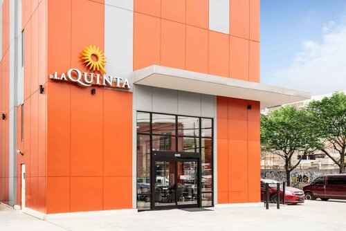 Гостиница La Quinta Inn and Suites by Wyndham Long Island City в Нью-Йорке