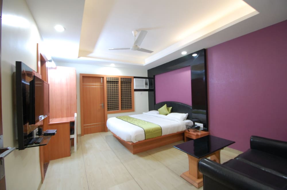 Фото Hotel Ambassador