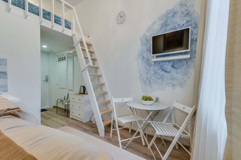 Фото Sokroma Мольберт