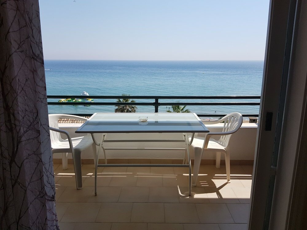 Фото Menigos A2no. 87 Seaview 2 Bedroom