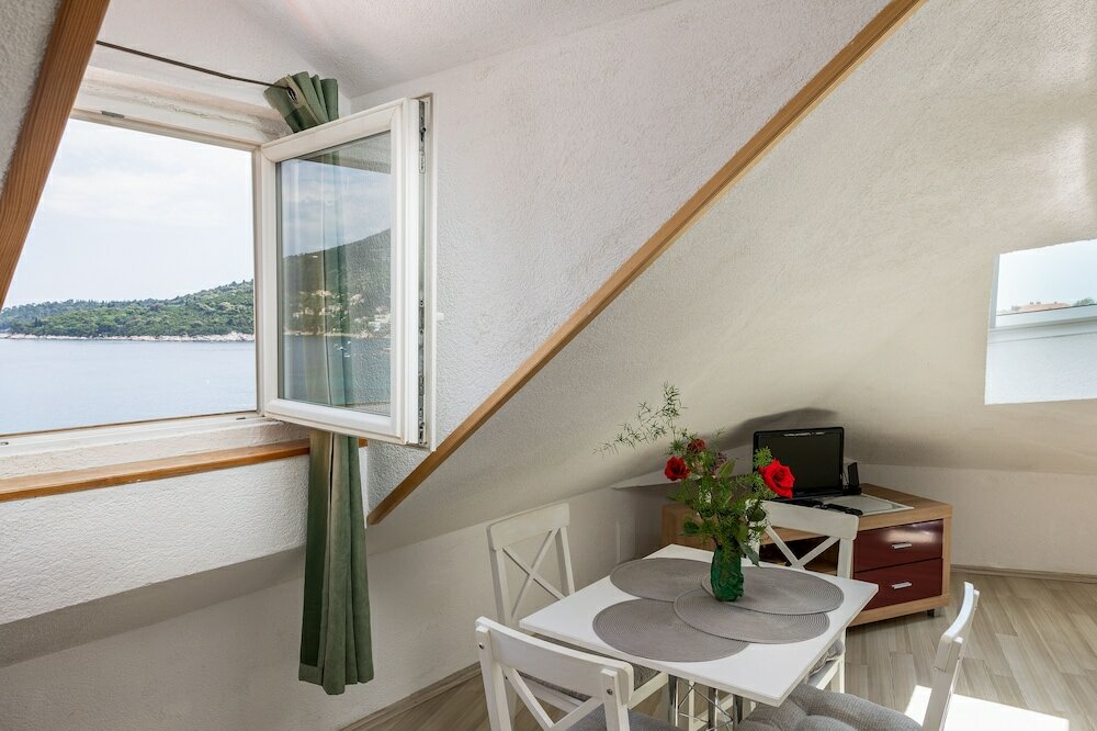 Фото Old Town Sunrise Apartments