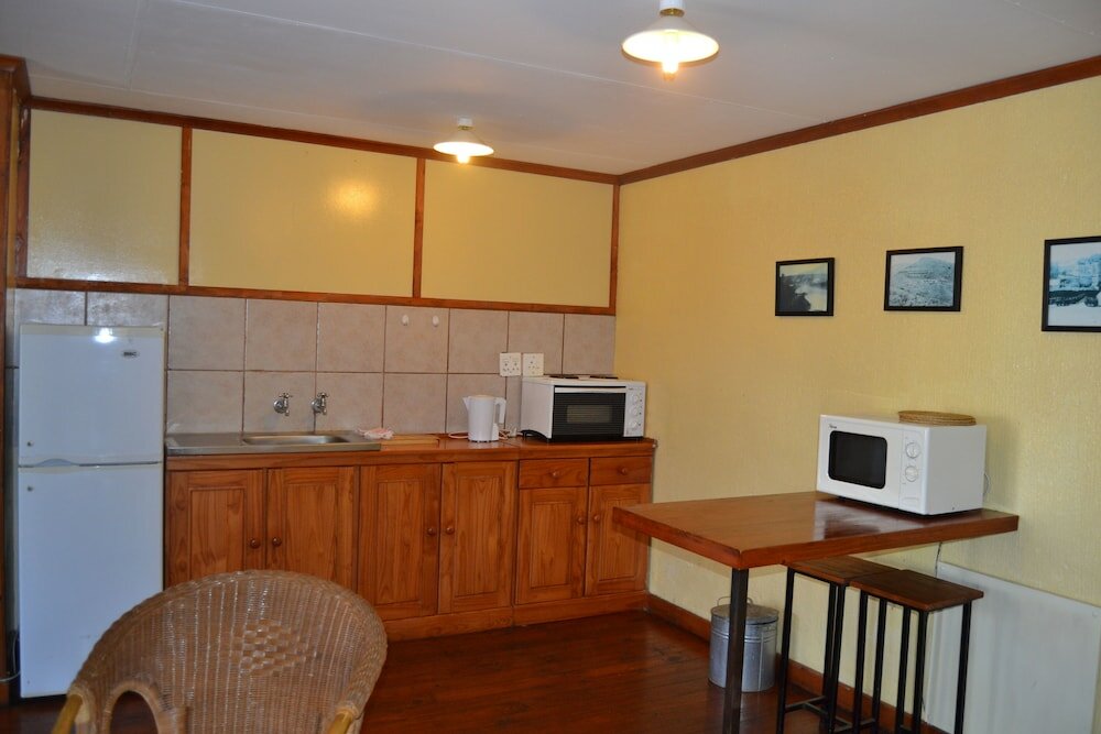 Фото Log Cabin & Settlers Village