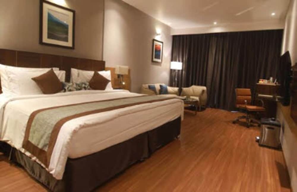 Фото Uk 27 The Fern Belagavi