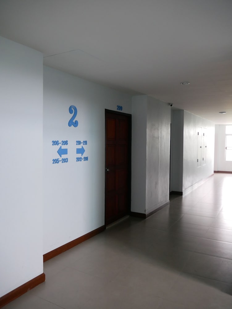 Фото Baandoungkamol Hotel