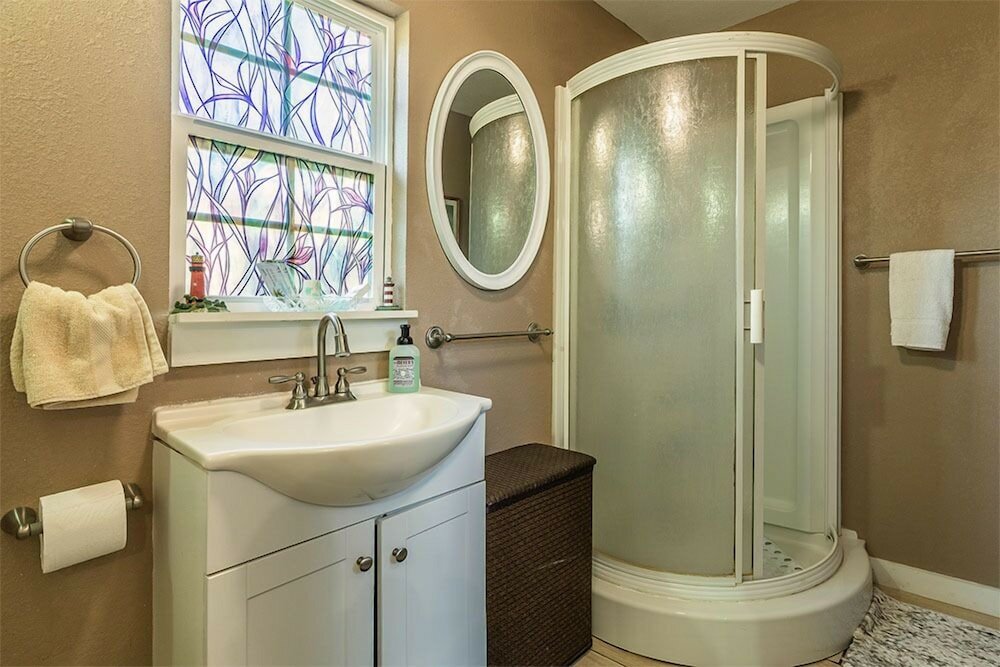 Фото Come Friday Cottages on the Bay