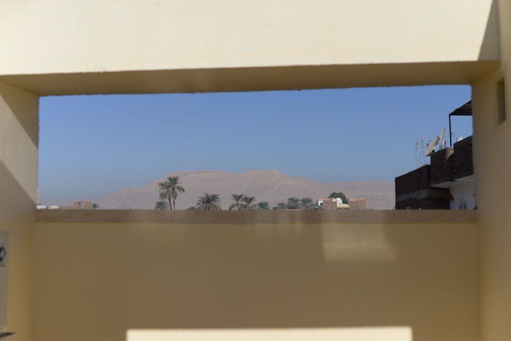 Фото Spring Hotel Luxor