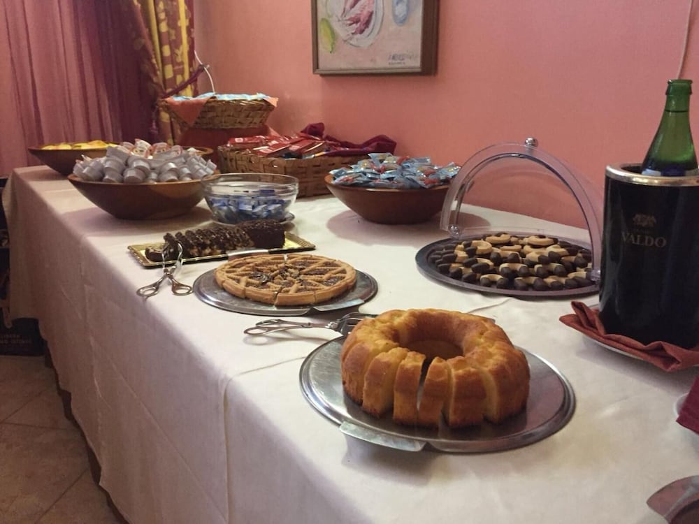 Фото Belvedere Club Hotel