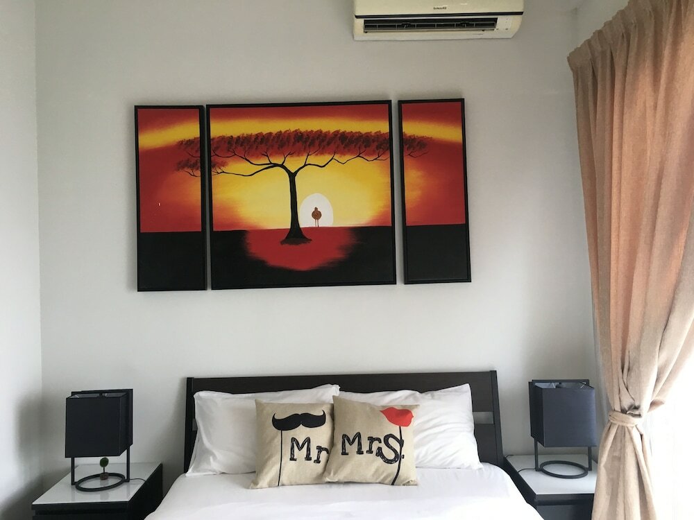 Фото Royal Regent Condominium by iHost