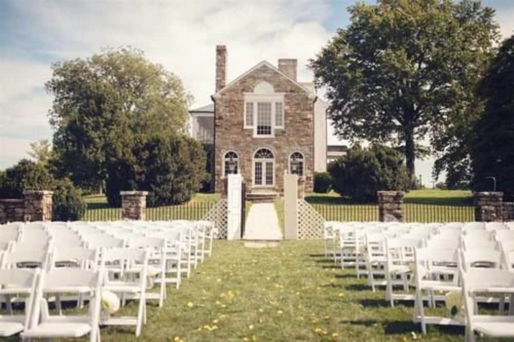 Фото Inn at Evergreen