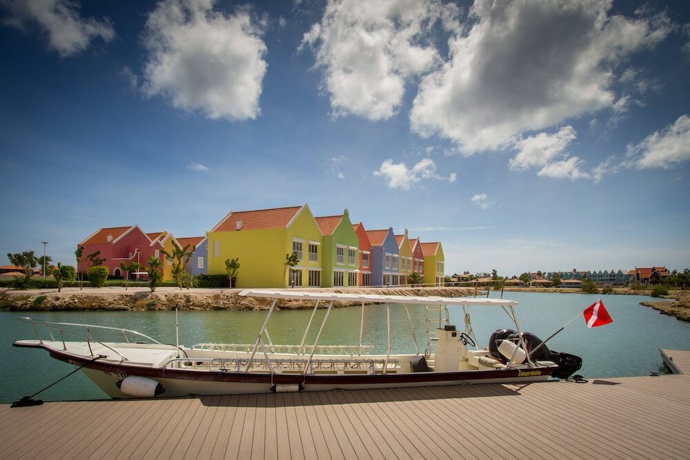 Фото Courtyard by Marriott Bonaire Dive Resort