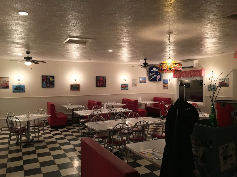 Фото Fairway Inn