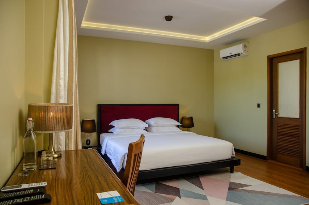 Фото Marina Boutique Hotel