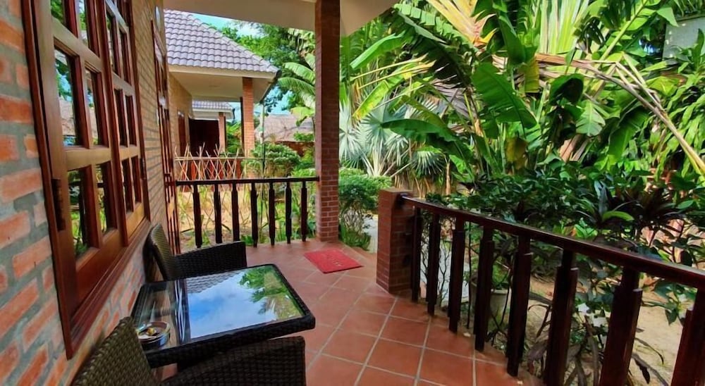 Фото Rum Bungalow Resort Phu Quoc