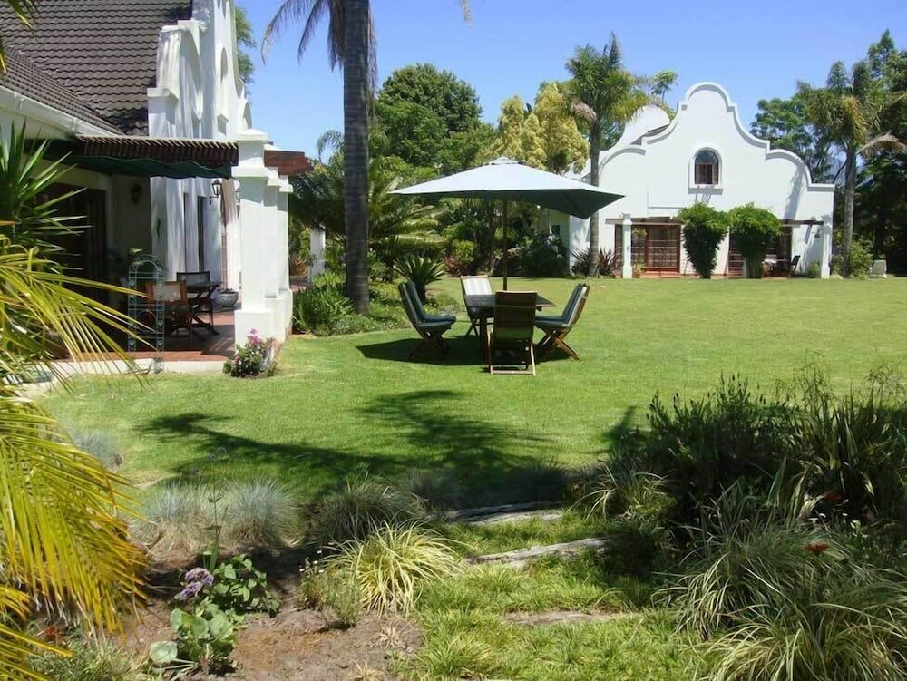 Фото The Garden Villa Guesthouse