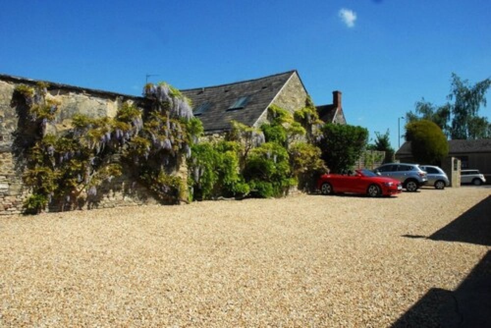 Фото Marlborough Arms Hotel