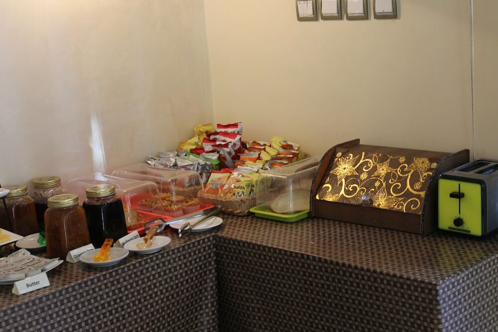 Фото Jabal Amman Hotel