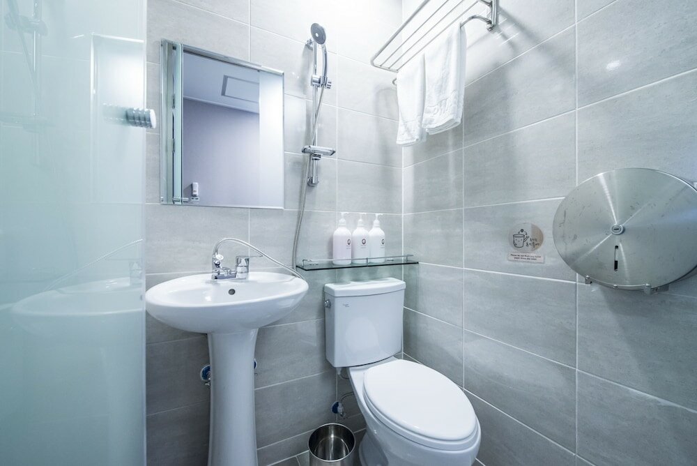 Фото Philstay Myeongdong Metro