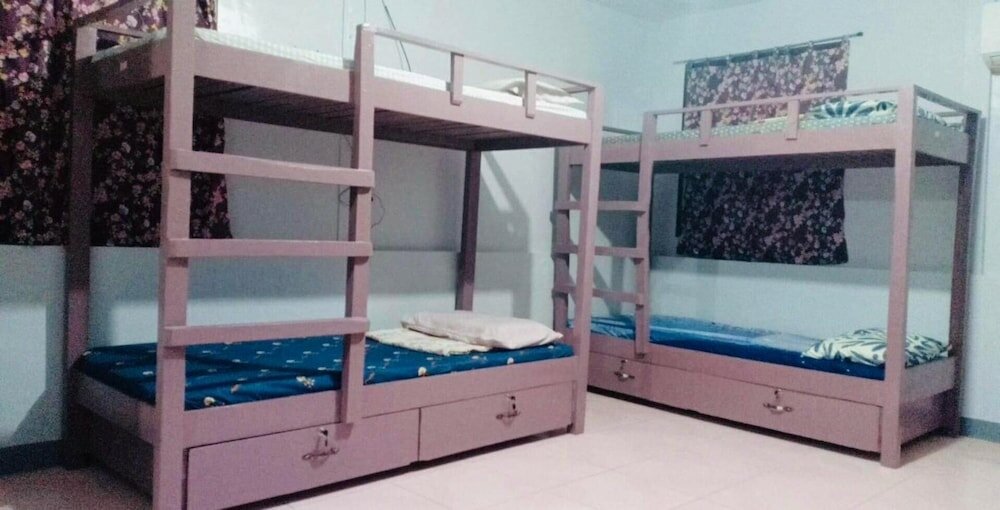 Фото Honeycomb Tourist Inn