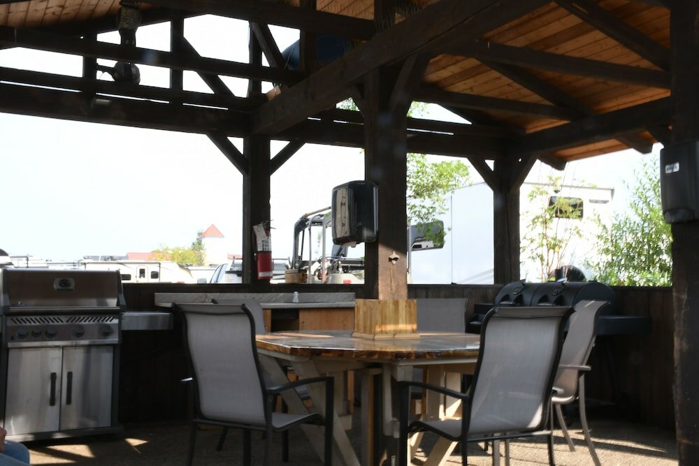 Фото Super 8 by Wyndham Fort McMurray