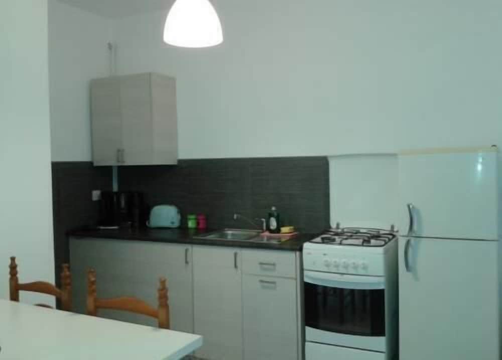 Фото Elenapa Holiday Apartments