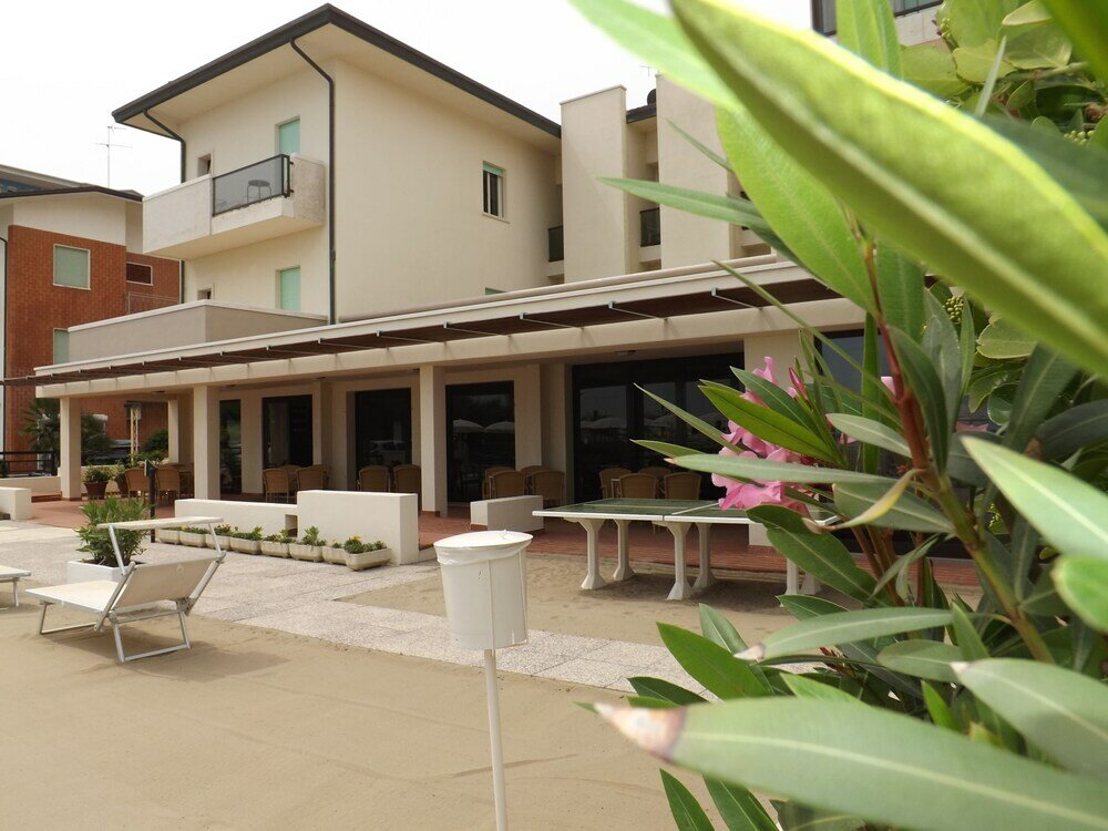 Фото Hotel Vienna