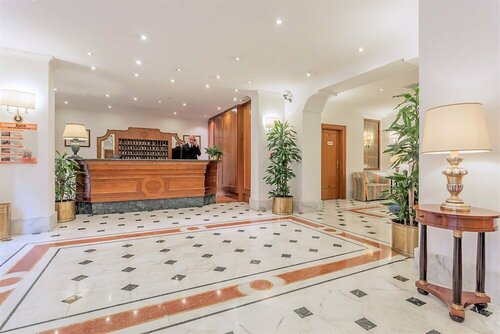 Гостиница Raeli Hotel Luce в Риме