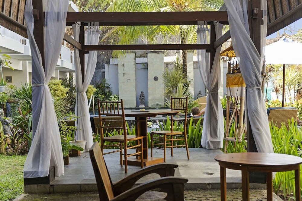 Фото Abian Harmony Hotel