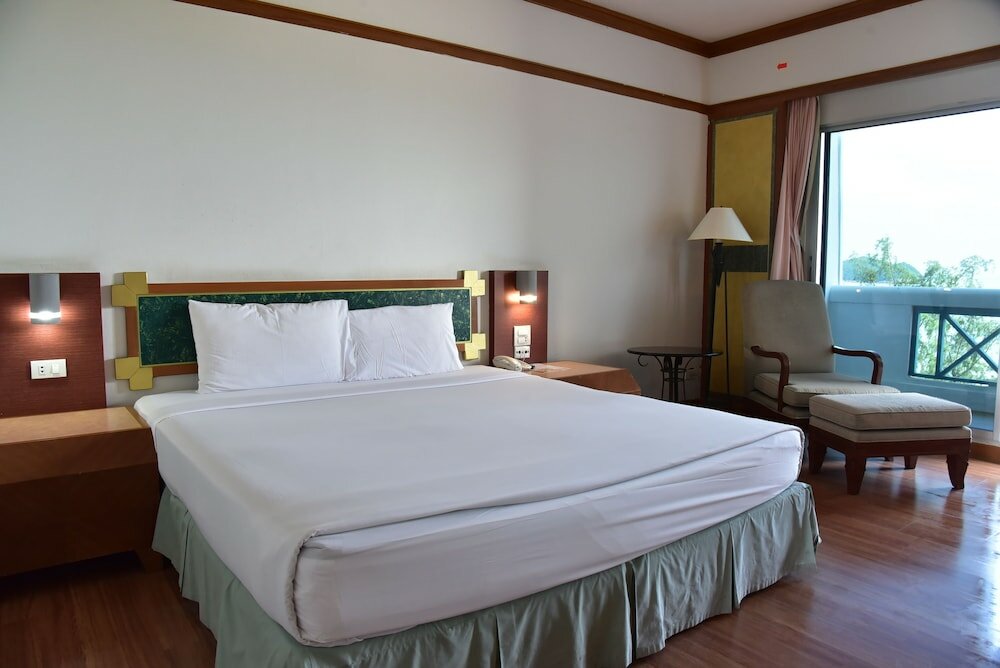 Фото BP Samila Beach Hotel & Resort