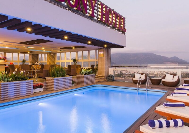 Гостиница Balcony Nha Trang Hotel в Нячанге