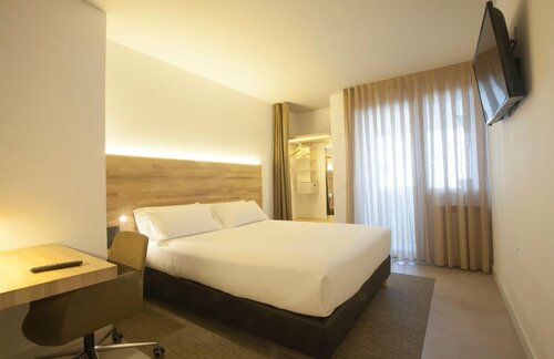 Гостиница Hotel A Pamplona