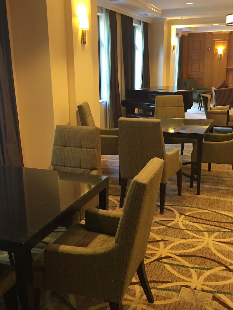 Фото Instrata by Executive Apartments