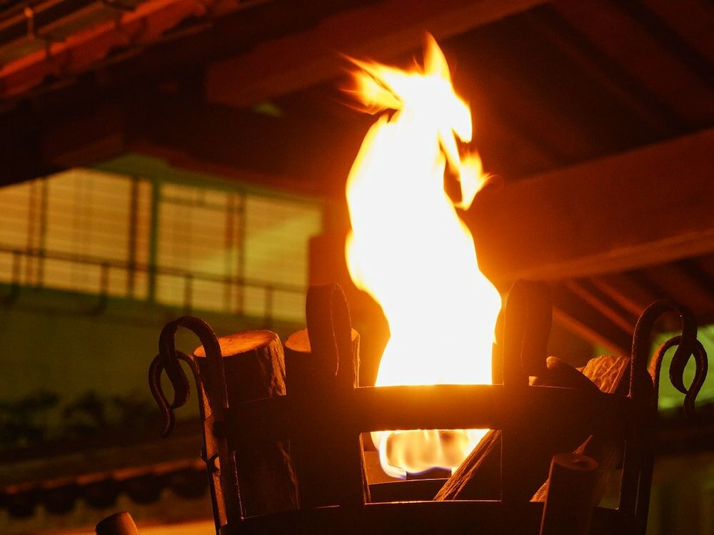 Фото Hotel Hoho A hotel overlooking the Echigo Plain and the Yahiko mountain range