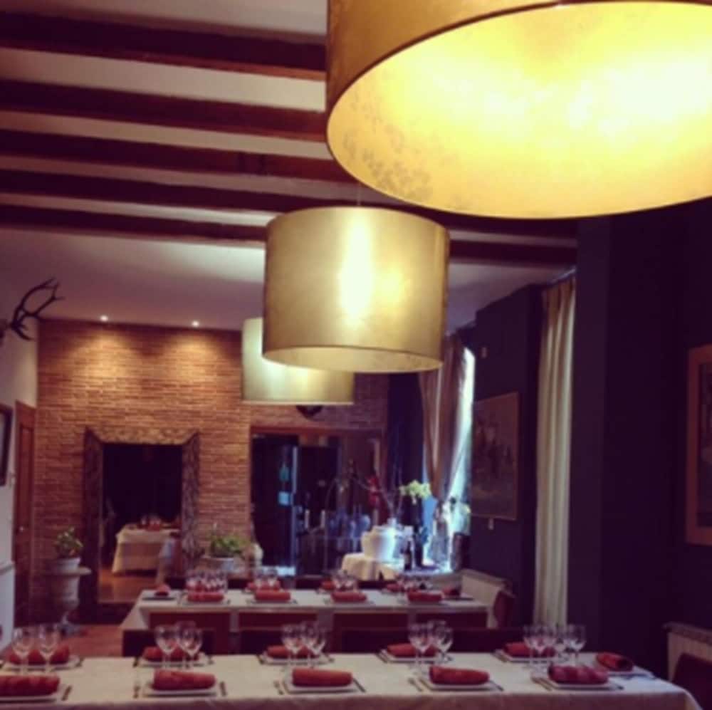 Фото Hotel Patilla Ciudad de Requena