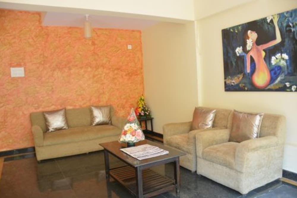 Фото Betelnut Inn Mrkt by Splenor