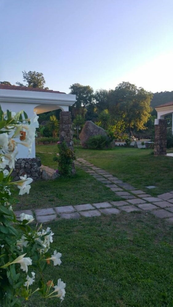 Фото Hotel La Fattoria