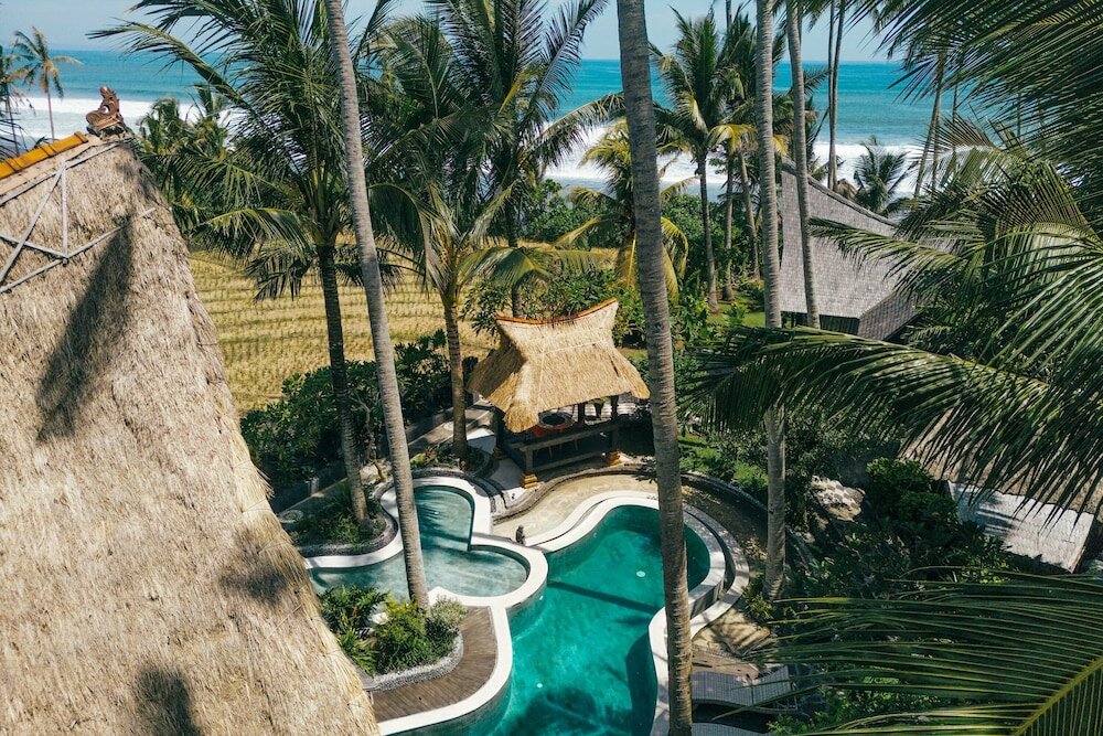 Фото Most Exotic Beachfront Villa Keong