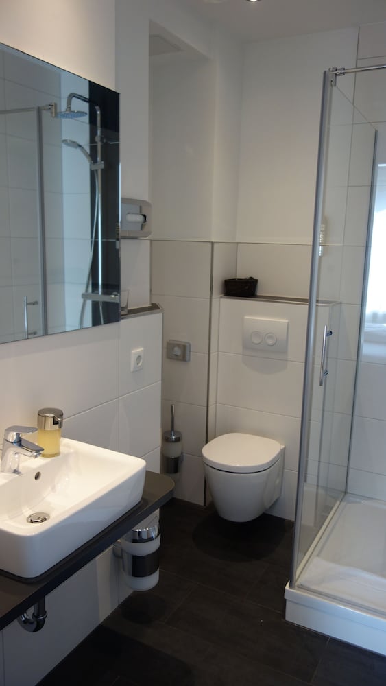 Фото Hotel Restaurant Erbprinz Walldorf