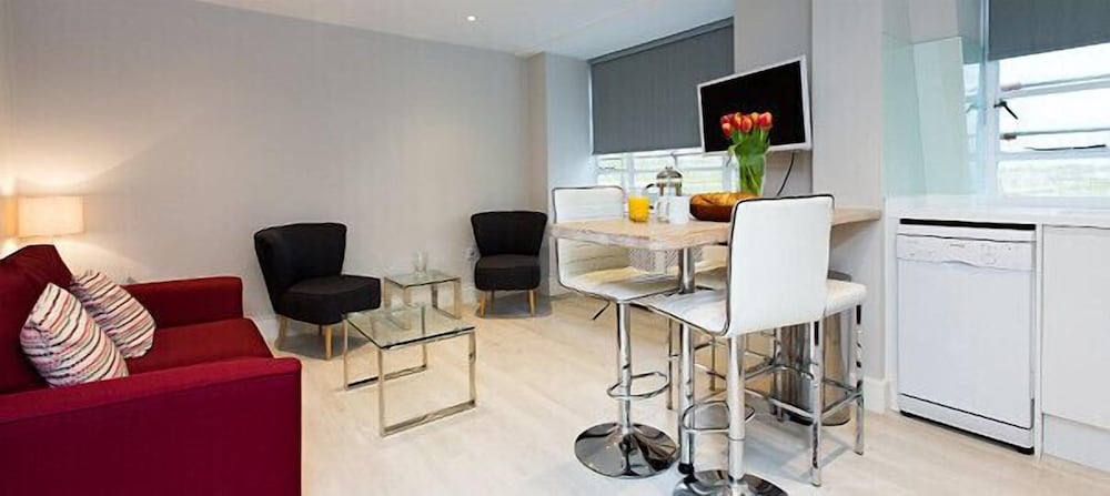 Фото Nell Gwynn House Apartments