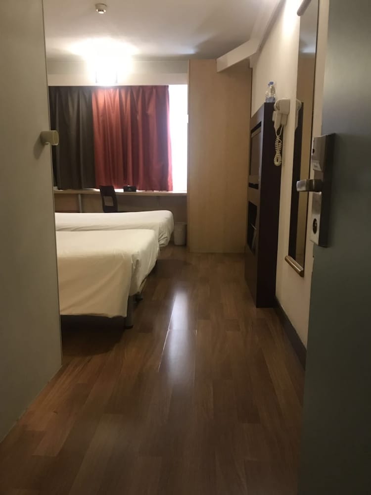 Фото Ibis Chengdu Yongfeng Hotel