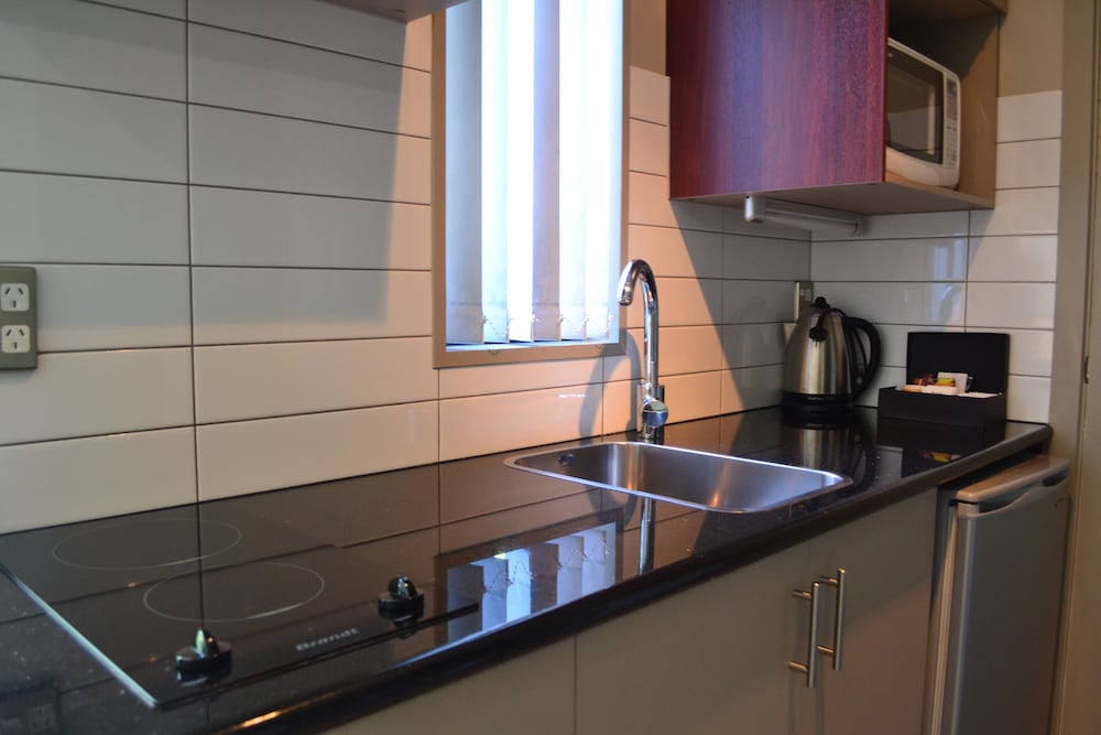 Фото Athena Motel & Apartments